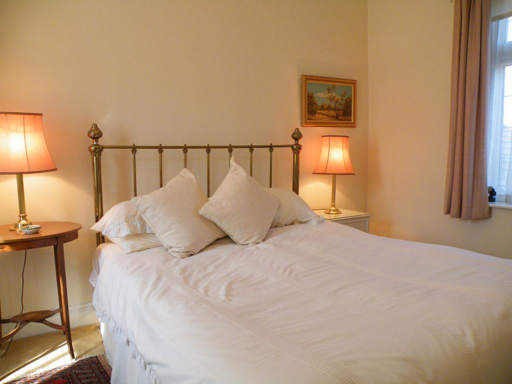 Broadlands Gate Bed & Breakfast Brockenhurst Oda fotoğraf